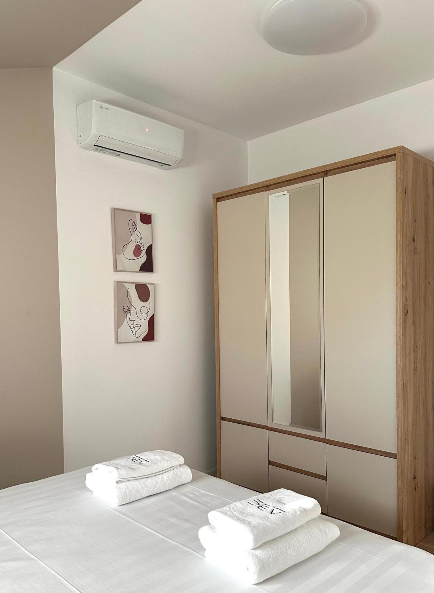 Abc Apartment Blloku Center Tirana Exterior photo
